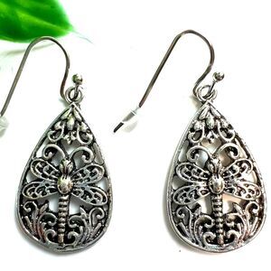 Dragonfly Silver Tone Pierced Teardrop Dangle Nature NWOT Earrings